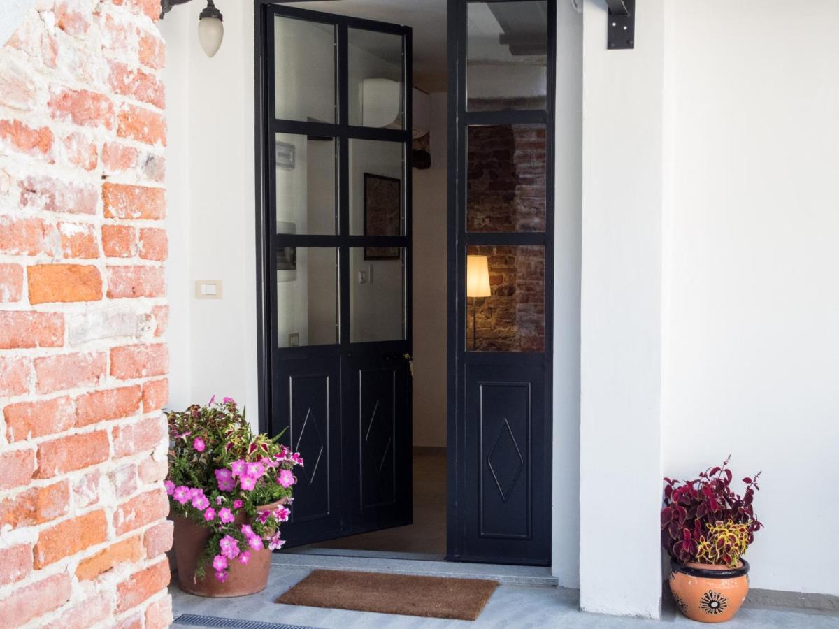 La Tintoria Suites 阿斯蒂 外观 照片
